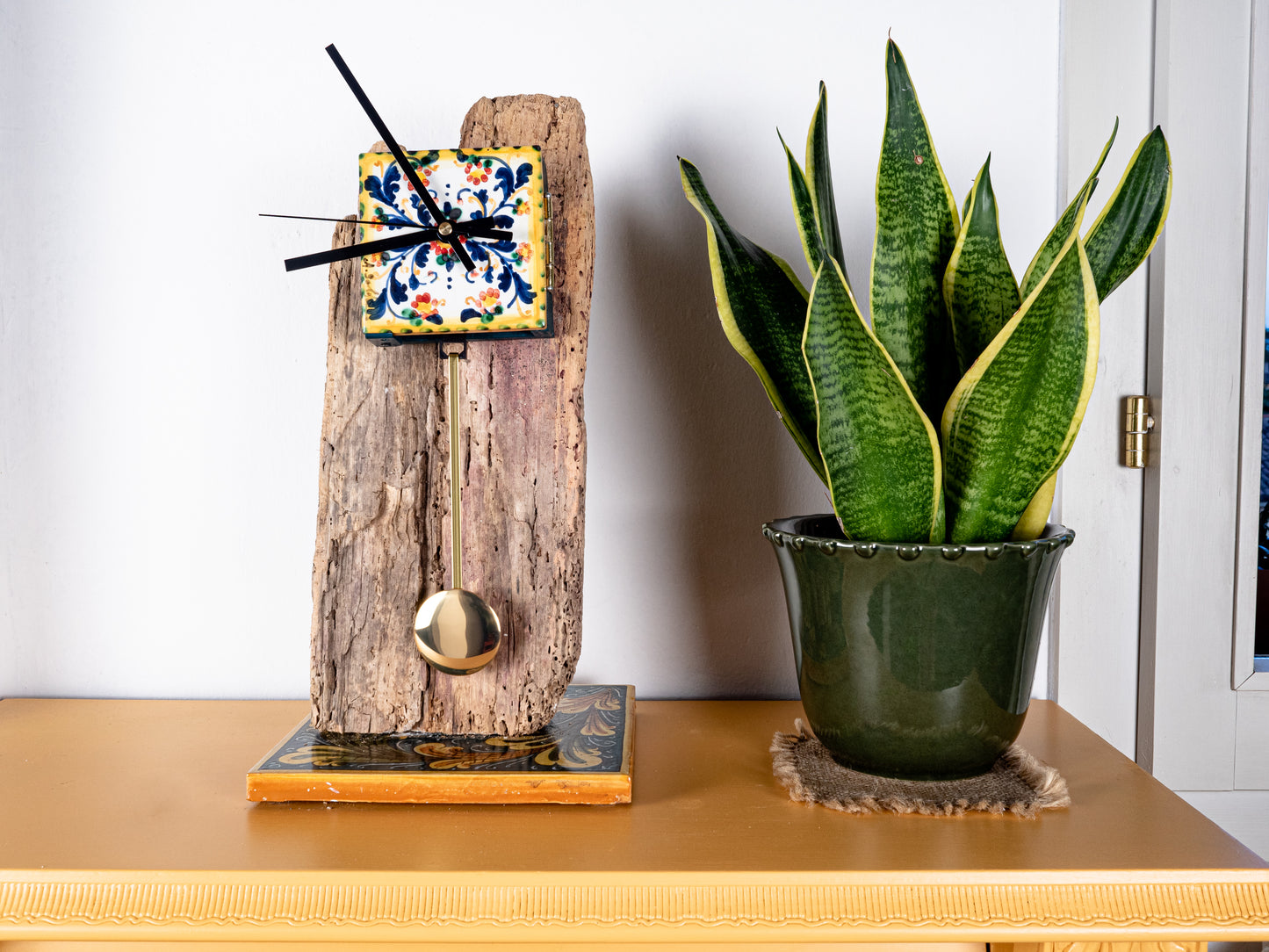 Prescia - driftwood pendulum clock
