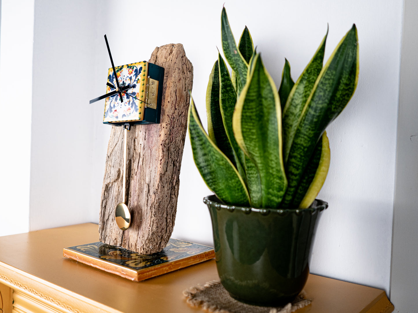 Prescia - driftwood pendulum clock
